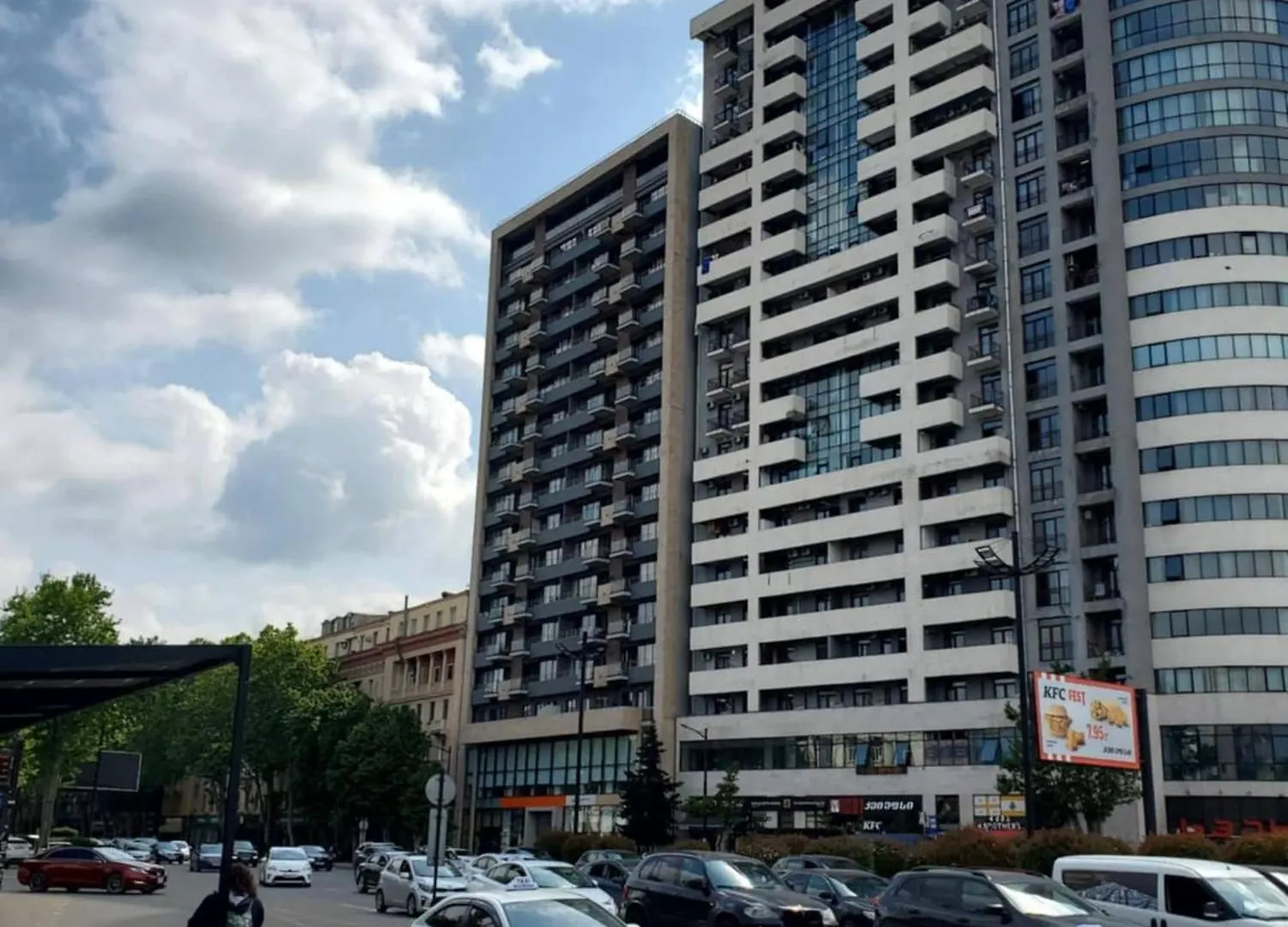 アパート Appartement In Saakadze Tower ティビリシ