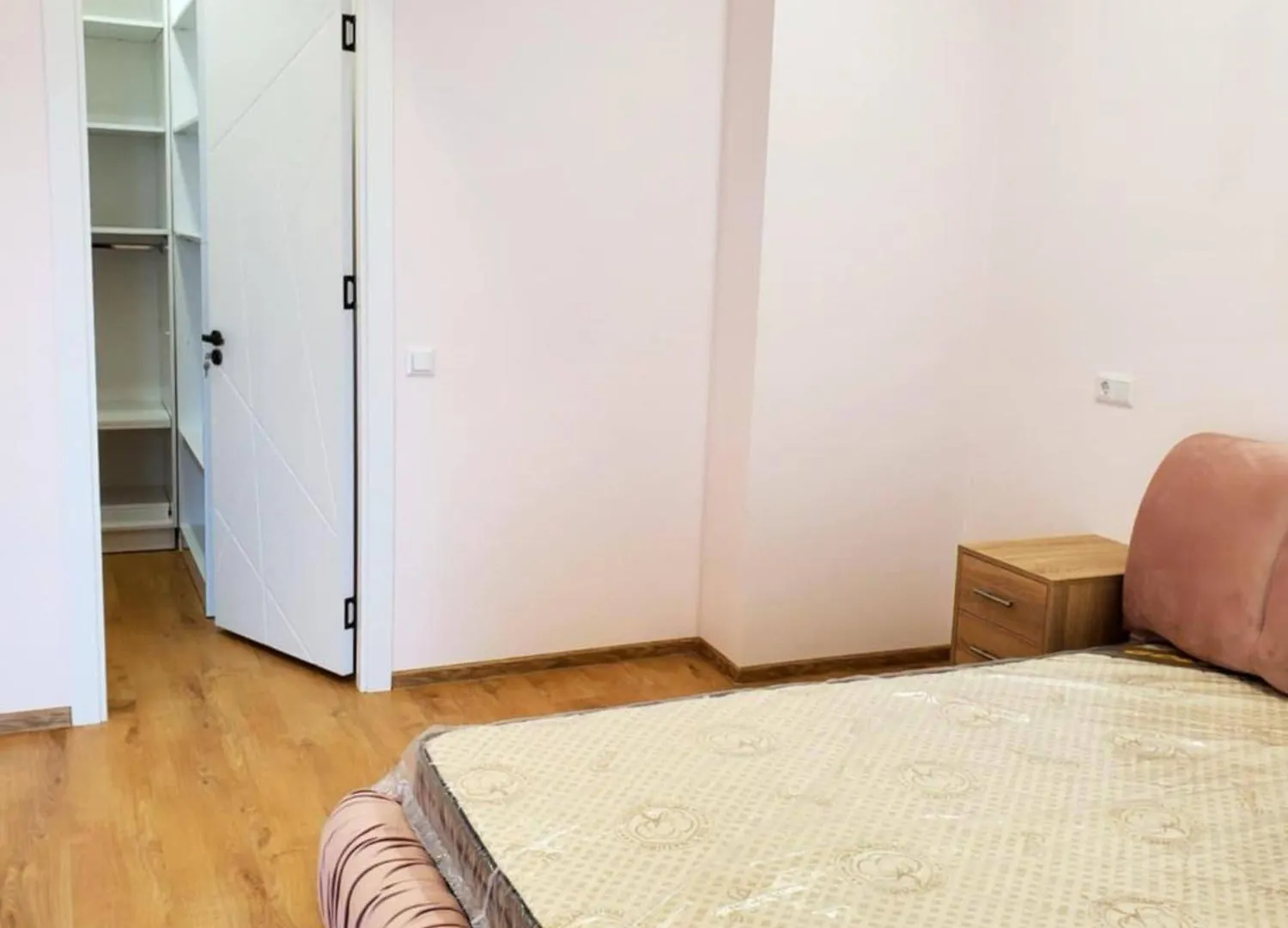 アパート Appartement In Saakadze Tower ティビリシ